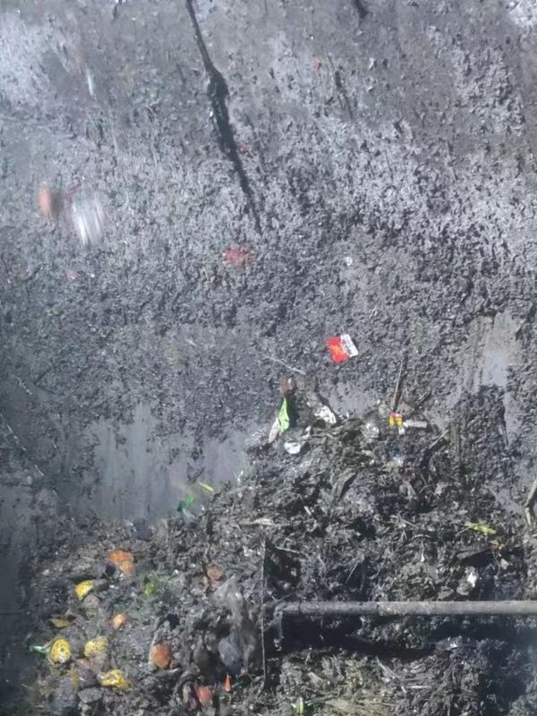 庆城污水池清理
