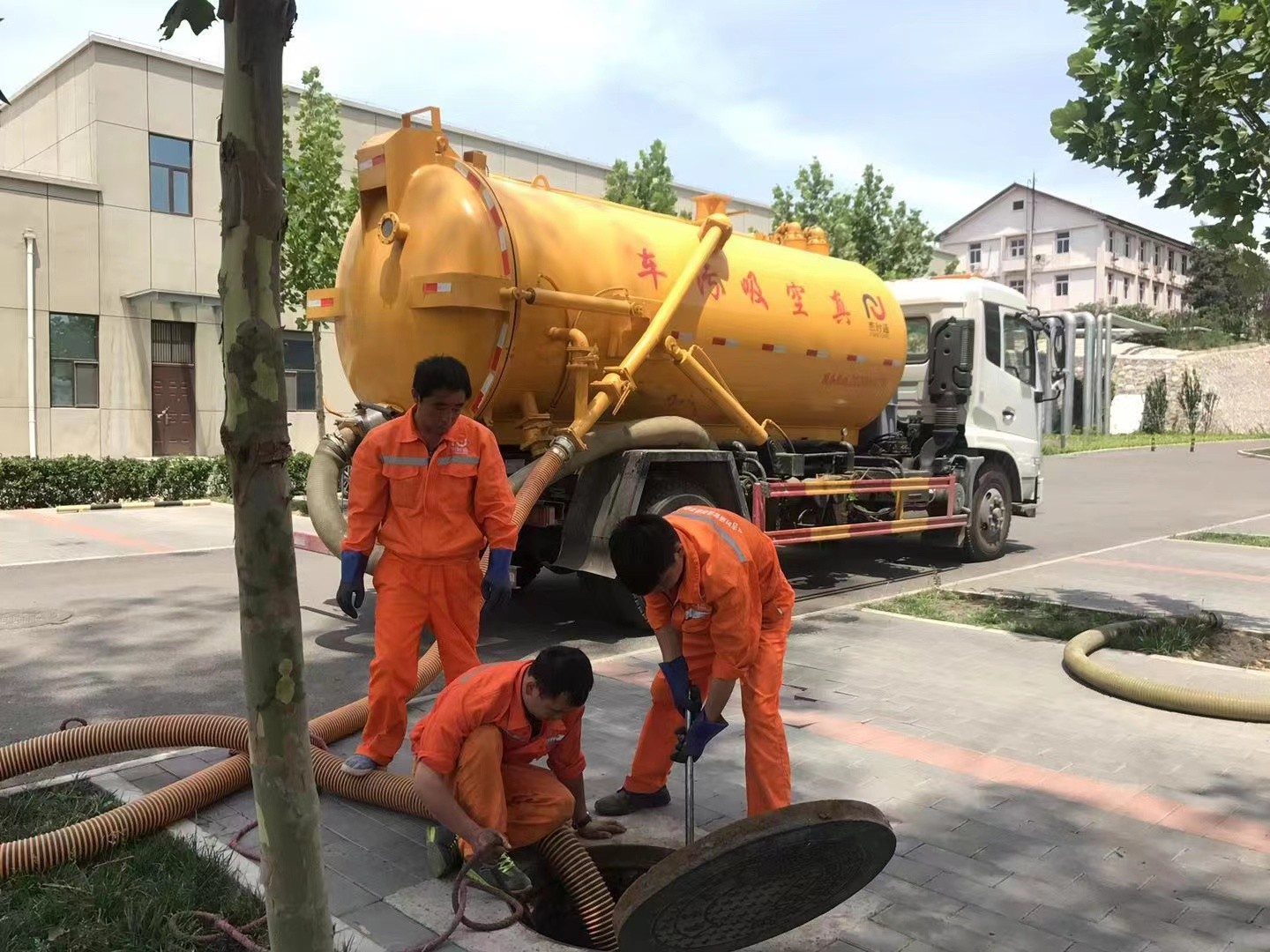 庆城化粪池清理与5-8吨吸粪车施工效率分析
